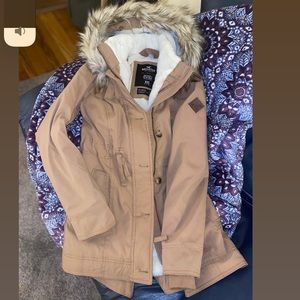 Hollister’s Heritage Collection, Cozy Lined Park, XXS